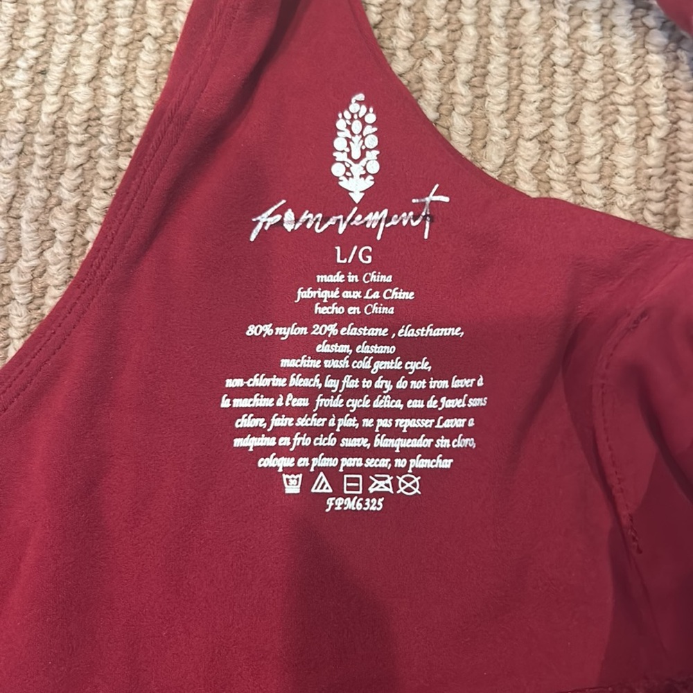 NWOT FP MOVEMENT epic scoop neck bra in crimson red size large - Picture 6 of 9